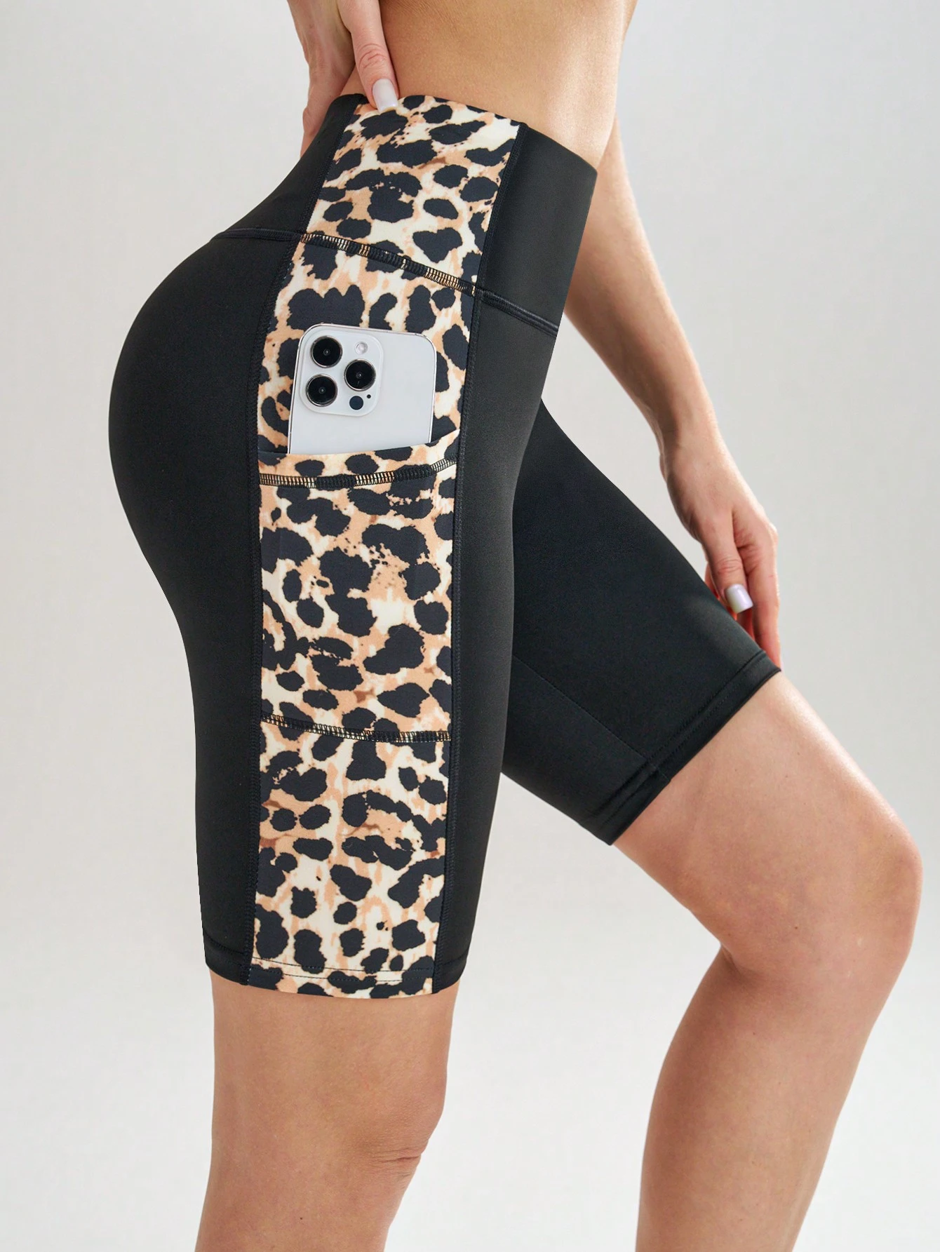 Shorts Esportivos Femininos de Ioga com Bolsos